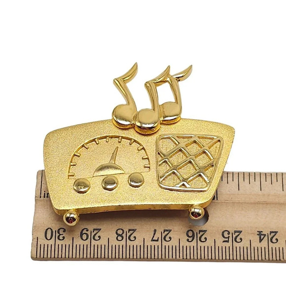 Casual Corner Radio Music Brooch Pin Gold Tone Vintage - Picture 4 of 4